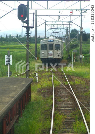 弘南鉄道黒石線からの車窓風景 新里駅(デハ7000系) 弘南鉄道黒石線からの車窓風景 新里駅(デハ7000系) 128339042
