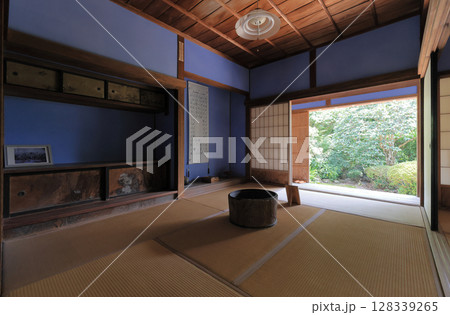 土居廓中の伝統的建造物群保存地区内の武家屋敷、野村隆男家住宅(表の間) 土居廓中の伝統的建造物群保存地区内の武家屋敷、野村隆男家住宅(表の間) 128339265