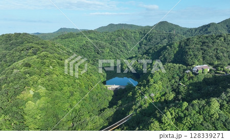 朝の神戸布引貯水池 空撮 朝の神戸布引貯水池 空撮 128339271