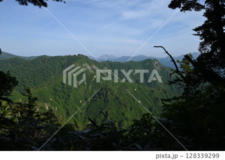 平ヶ岳、登山、新潟県 平ヶ岳、登山、新潟県 128339299