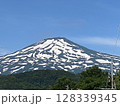 初夏の鳥海山 128339345