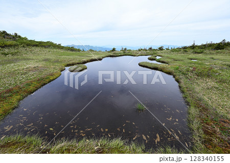 平ヶ岳、登山、新潟県 128340155