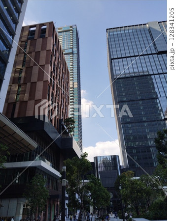 A new modern shopping mall and business building complex in Bangkok 128341205