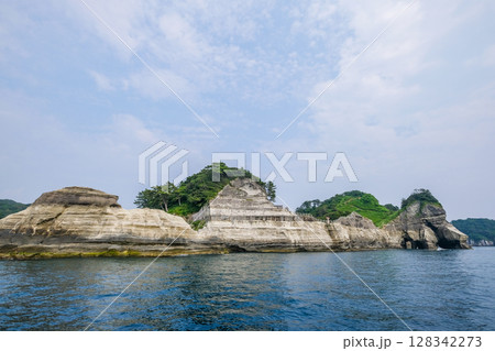 静岡県西伊豆の堂ヶ島 静岡県西伊豆の堂ヶ島 128342273
