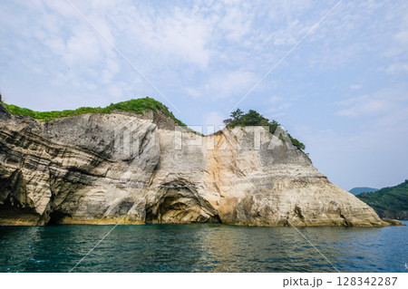 静岡県西伊豆の堂ヶ島 静岡県西伊豆の堂ヶ島 128342287