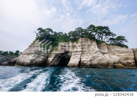 静岡県西伊豆の堂ヶ島 静岡県西伊豆の堂ヶ島 128342416