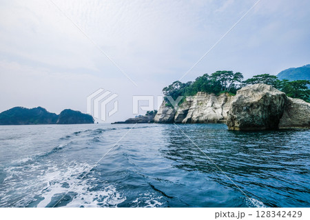 静岡県西伊豆の堂ヶ島 静岡県西伊豆の堂ヶ島 128342429