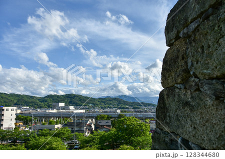上田城跡から眺める上田市の風景 128344680