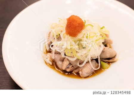 美味しい鰻の肝のポン酢和え 128345498