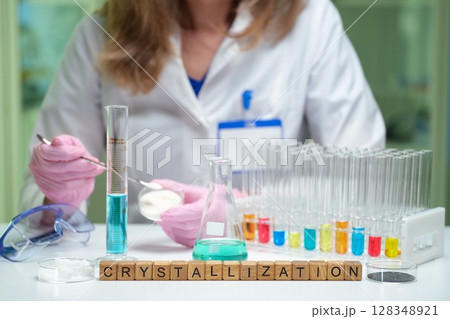An Extensive Laboratory Experiment Focused on Crystallization Using Various Colorful Chemicals An Extensive Laboratory Experiment Focused on Crystallization Using Various Colorful Chemicals 128348921