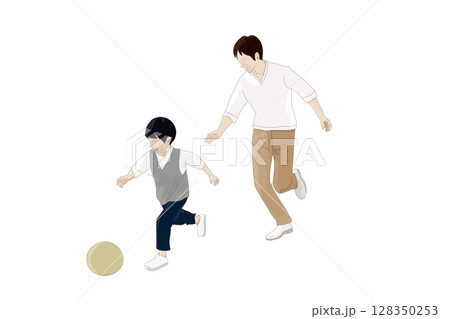 外でボールを追いかけている子供とパパ 128350253
