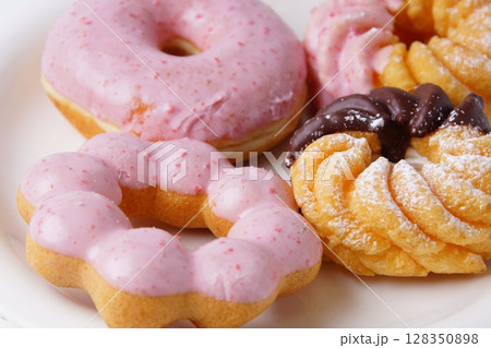 カラフルドーナツ カラフルドーナツ 128350898
