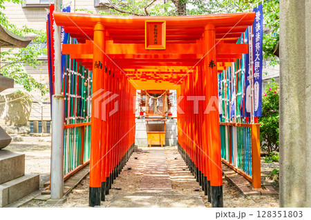 大阪市天王寺区東高津町 東高津宮 摂末社 磐船稲荷神社 大阪市天王寺区東高津町 東高津宮 摂末社 磐船稲荷神社 128351803