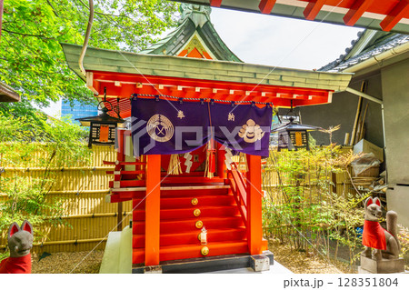 大阪市中央区高津 高津宮(高津神社) 末社 安井稲荷神社 大阪市中央区高津 高津宮(高津神社) 末社 安井稲荷神社 128351804