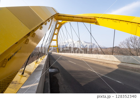 ニセコ 北海道 冬 スキー スノーボード ウインタースポーツ 羊蹄山 倶知安 アンヌプリ ニセコ 北海道 冬 スキー スノーボード ウインタースポーツ 羊蹄山 倶知安 アンヌプリ 128352340