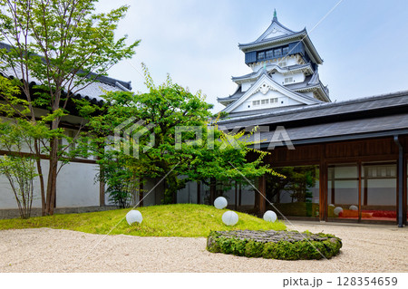 小倉城と小倉城庭園 小倉城と小倉城庭園 128354659