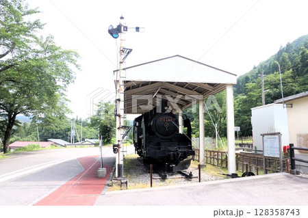 保存蒸気機関車C11244 会津柳津駅 福島県 東北 保存蒸気機関車C11244 会津柳津駅 福島県 東北 128358743