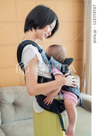 日本人の親子 日本人の親子 128359587