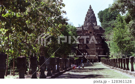 Historical Park / パノムルン遺跡,パノムルン歴史公園(参道から本堂へ)@Thai Historical Park / パノムルン遺跡,パノムルン歴史公園(参道から本堂へ)@Thai 128361128
