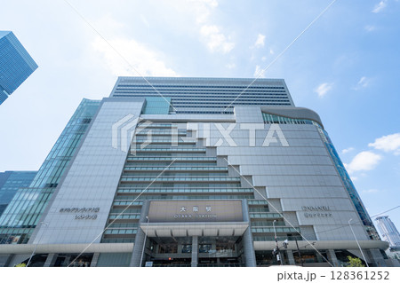 大阪駅、大阪ステーションシティ（2025年7月） 128361252