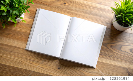 テーブルに置かれた書籍 128361954