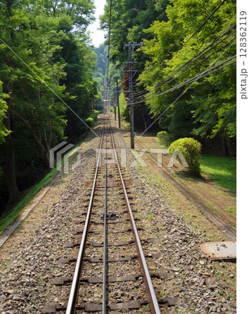 高尾山ケーブルカーの軌道　東京都 128362119