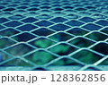 工事現場の金網　カラー 128362856