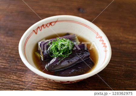 茄子の揚げ浸し 128362975