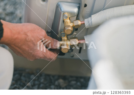 エアコン取り付け 128363393