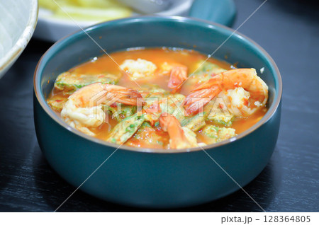 shrimp soup, shrimp and vegetable soup or spicy soup or prawn soup 128364805