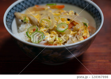 親子丼 128367898