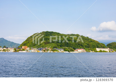 福井県、三方五湖の風景 128369370