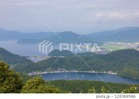 福井県、五胡テラスから見た三方五湖の風景 128369566