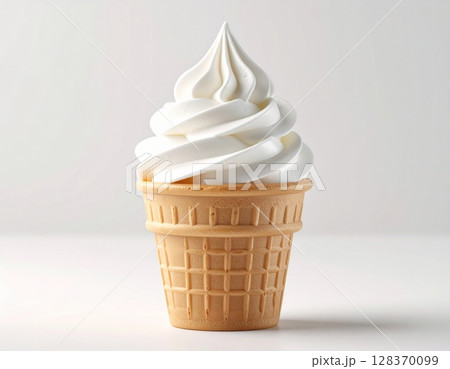 コーンに入ったソフトクリーム 128370099