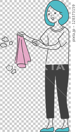 撣衣服上灰塵的女人 撣衣服上灰塵的女人 128373159