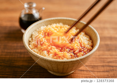 卵かけご飯 卵かけご飯 128373168