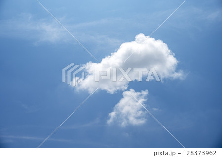 夏の空 鮮やかな空 青空 晴れ 7月 イメージ 夏の空 鮮やかな空 青空 晴れ 7月 イメージ 128373962