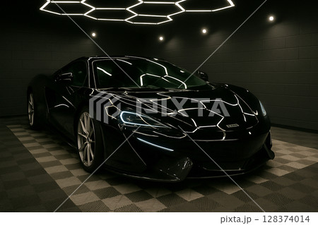 黒いスポーツカー 黒いスポーツカー 128374014