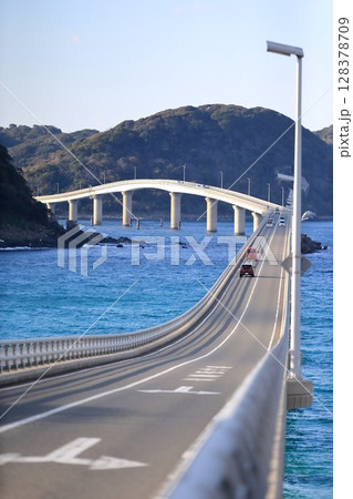 角島大橋（山口県下関市） 128378709