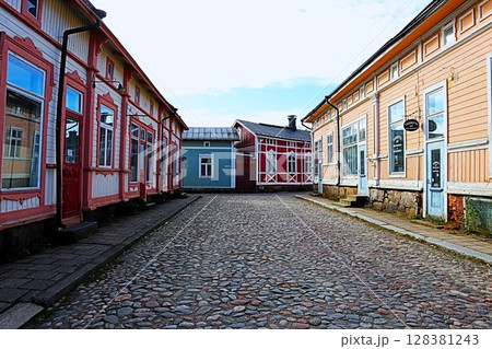 フィンランド・ラウマ旧市街 128381243