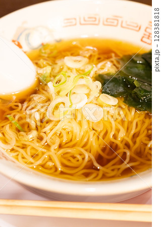 おいしい醤油ラーメン おいしい醤油ラーメン 128381818
