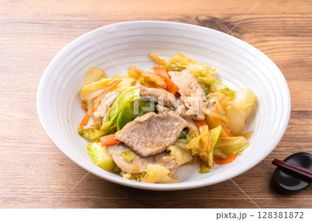 野菜炒め 128381872
