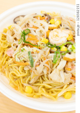 おいしい汁なしちゃんぽん麺 128382151