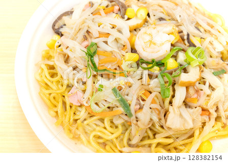 おいしい汁なしちゃんぽん麺 128382154