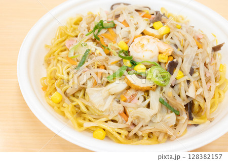 おいしい汁なしちゃんぽん麺 128382157