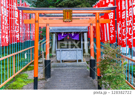 奈良県生駒郡三郷町の龍田大社　龍田恵美須神社 128382722