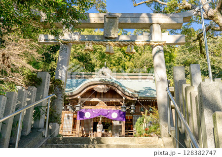 大阪府吹田市垂水町の垂水神社（垂水姓の発祥地）　鳥居 128382747