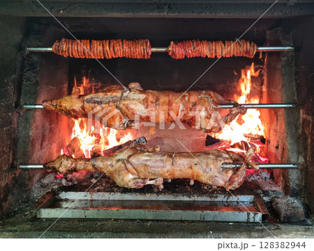 Spit roast Spit roast 128382944