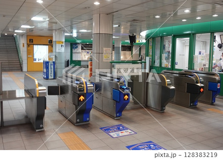 博多祇園山笠2025 地下鉄渡辺通駅改札 128383219