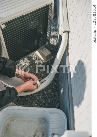 エアコン取り付け エアコン取り付け 128383614